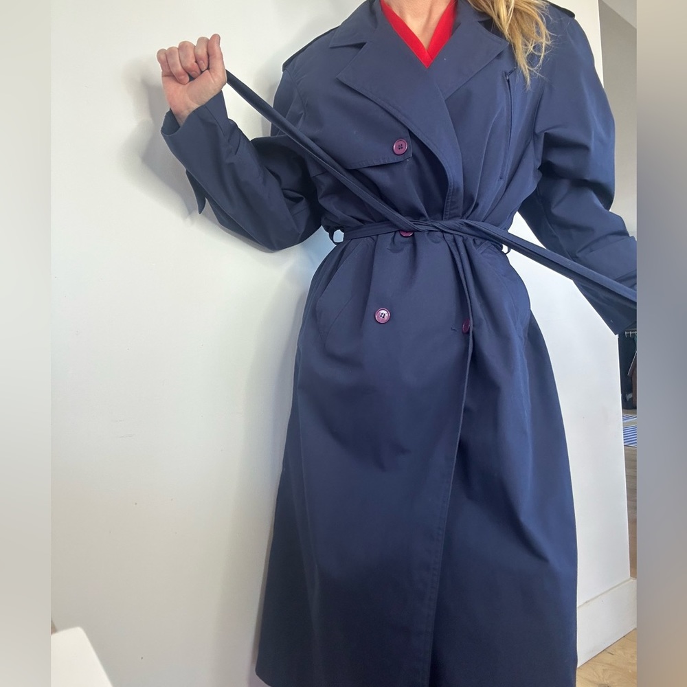 Pretty 1970s vintage DJI blue trench coat size medium